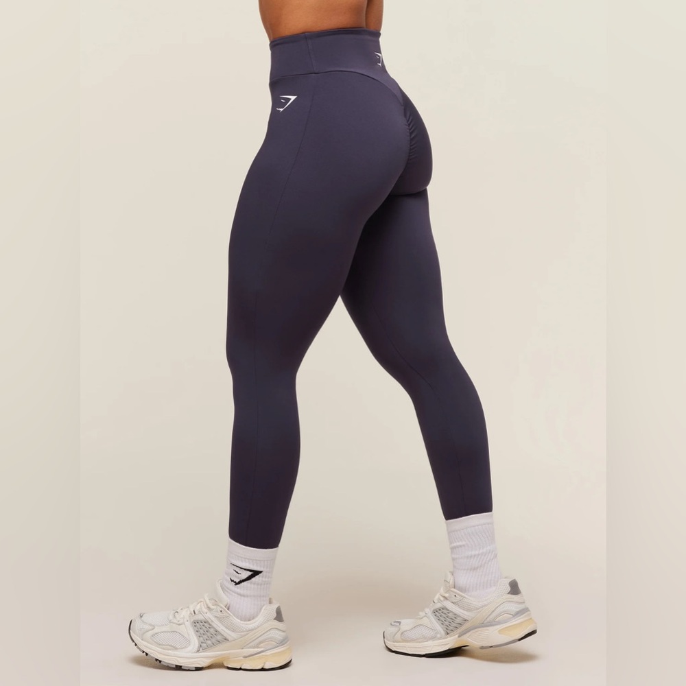 🔥NWT Gymshark High-Waisted BUTT SCRUNCH Navy Power Leggings - Small